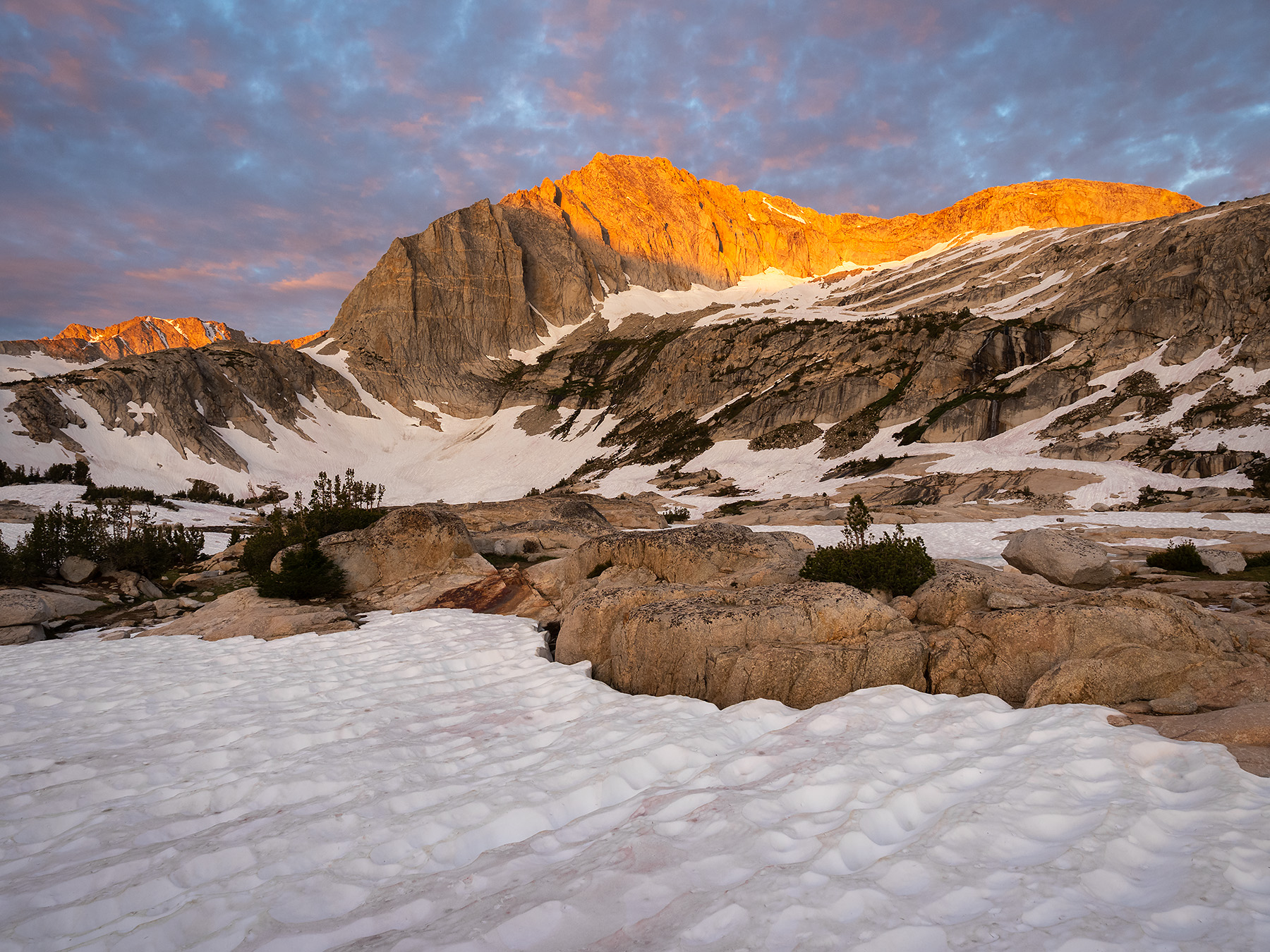 20-Lakes-Sunrise-Snow